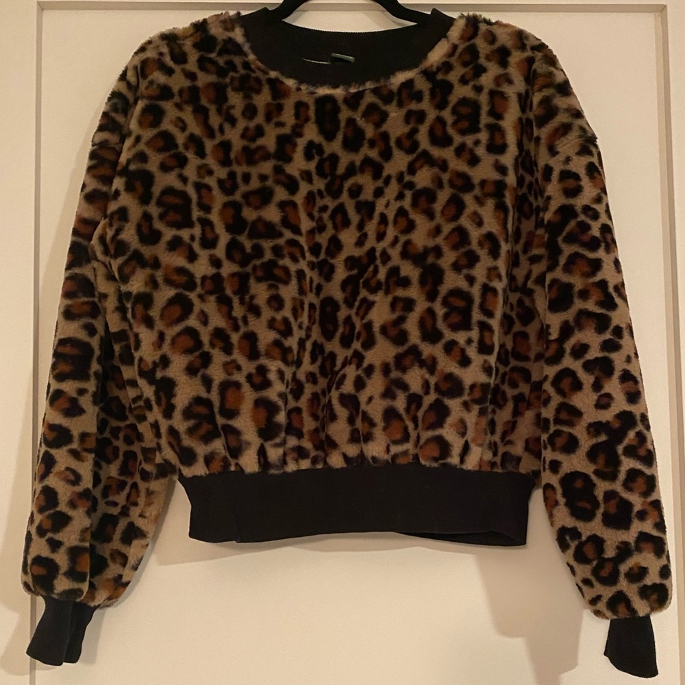 VERY Soft Leopard Sweatshirt